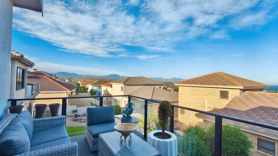 3 Bedroom Property for Sale in Hartenbos Heuwels Western Cape